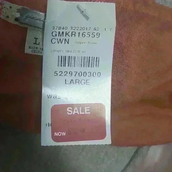 BUCKLE top  H0191 - Picture 6 of 6